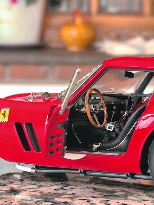 1:18 Ferrari 250 GTO, CMC