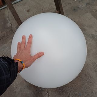 Globo Farol gigante.