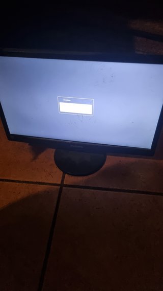 8255N-Monitor LCD Philips 193V5L