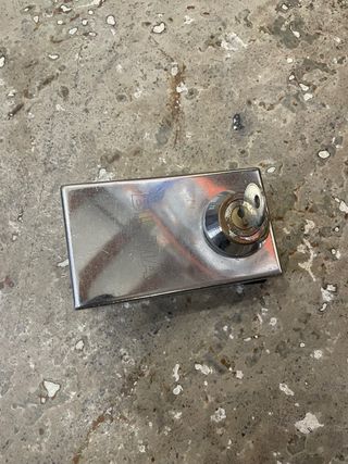 Candado puerta cristal Bilma