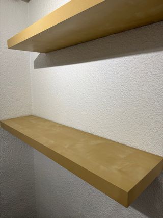 Estantes de pared beige IKEA