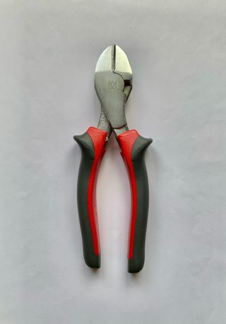 KIPPEN CONJUNTO MARTILLO Y ALICATE