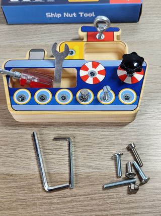 Tablero de madera Barco y herramientas