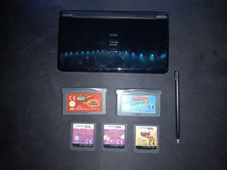 Nintendo DS lite
