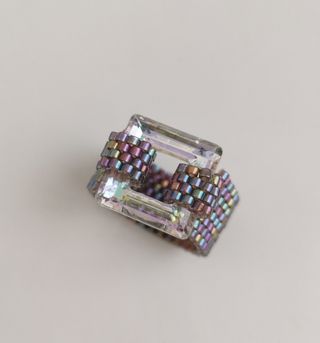 Anillo miyuki-swarovski.