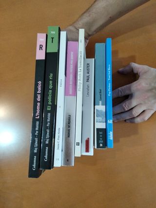 Llibres en català. 1x5€ 2x8€