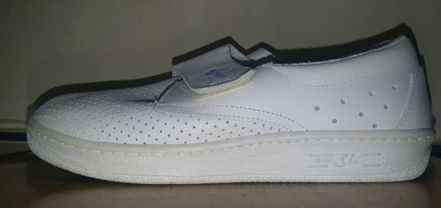 Zapato sanitario. Talla 42