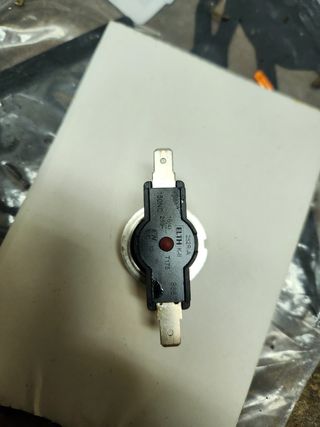 Termostato fijo NC150 secadora Siemens