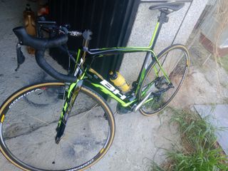 Bicicleta de carretera carbono BH g6 pro 