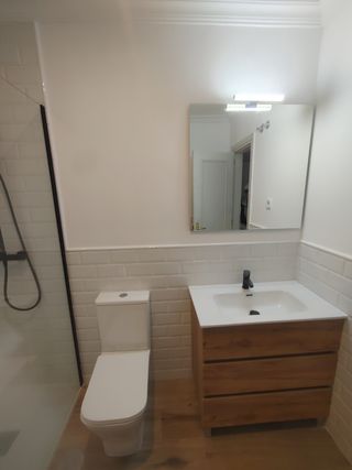 Se cambia bañera por plato de ducha