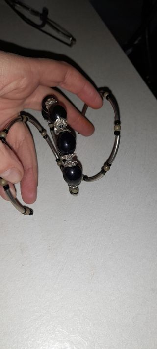 Bracciale allungabile in metallo e pietr