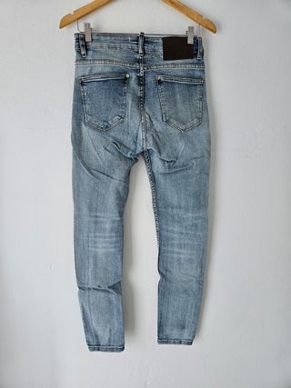 Pantalón vaquero Zara
