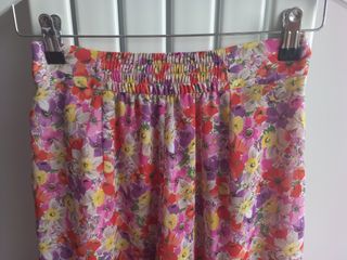 Palazzo seda flores. Talla xs. ZARA.
