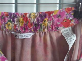 Palazzo seda flores. Talla xs. ZARA.