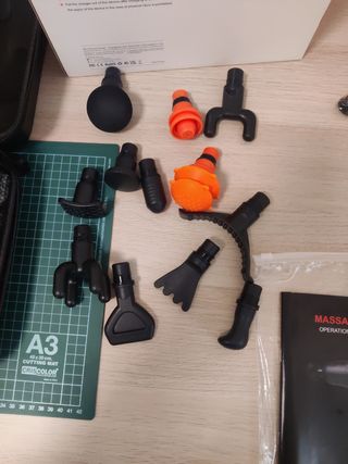 Pistola de masajes nueva