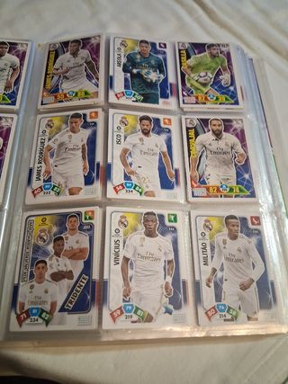 Cartas  y álbum más 400 clomos