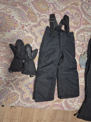 Pantalon y manoplas esquí niño2 a4  años