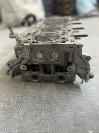 Culata Toyota Avensis diesel D4D 2006