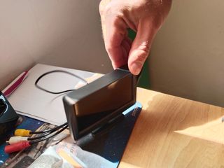 Kit de monitor y cámara de visión trasera