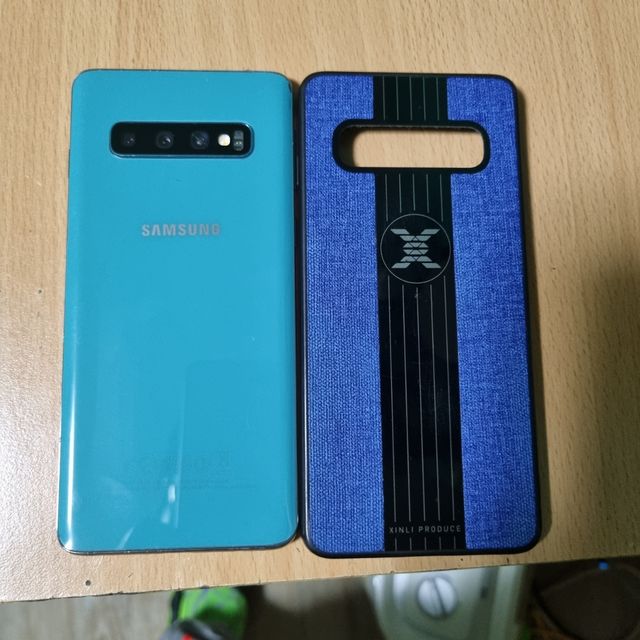 Samsung S10