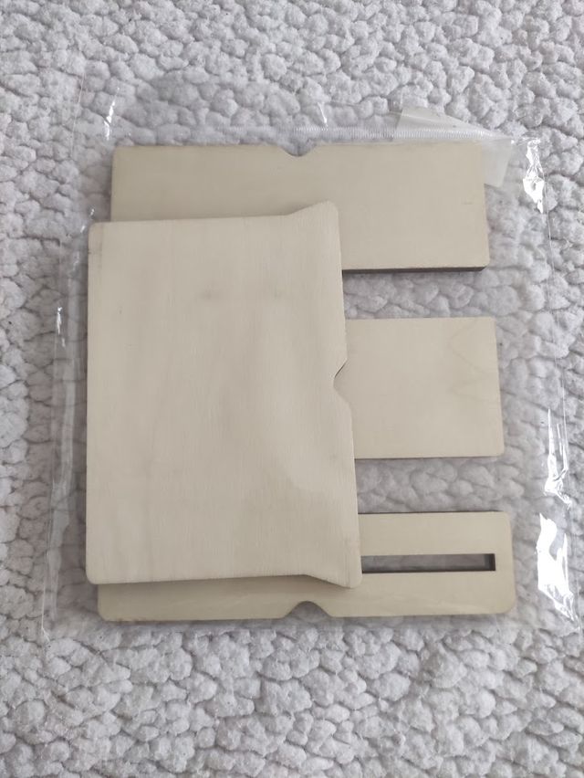 Suporte para Relógios - Choupo