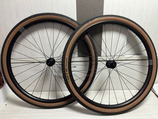 Ruedas Black Jack gravel