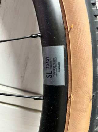 Ruedas Black Jack gravel