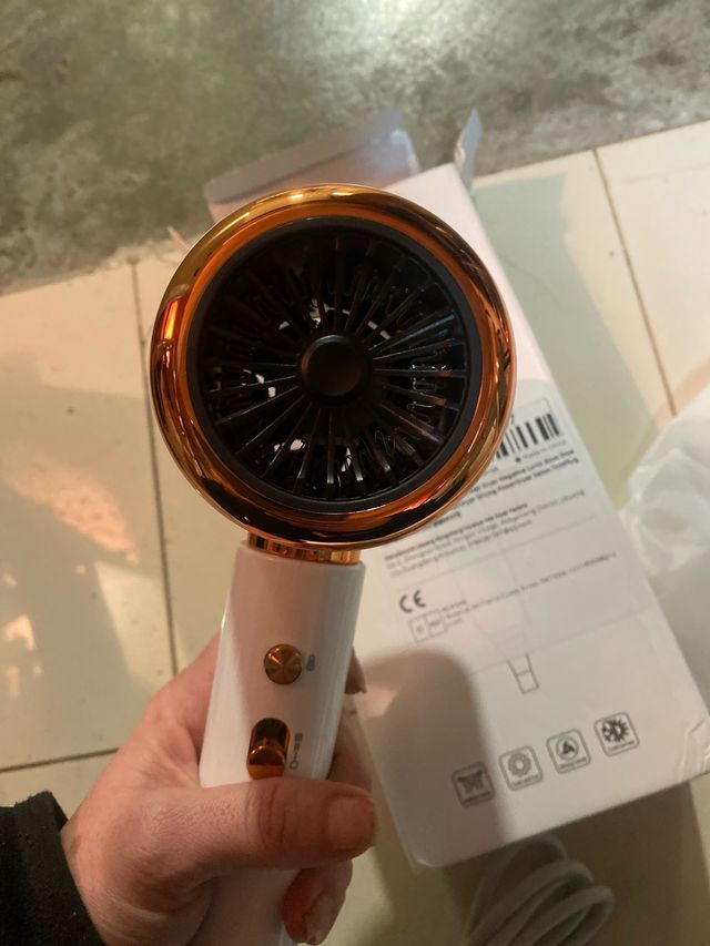 SECADOR DE PELO NUEVO