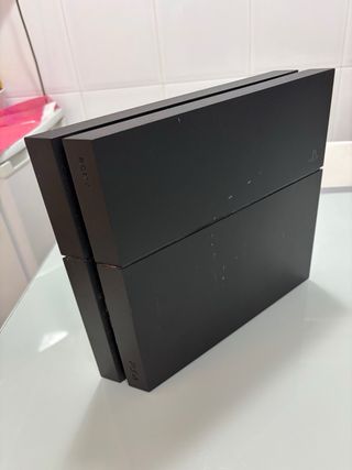 Pack: ps4 1TB 1 mando 14 juegos