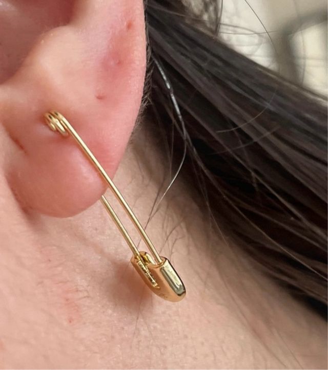 Orecchini stile spilla