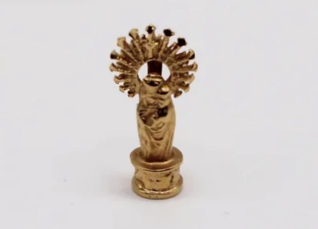 VIRGEN DEL PILAR COLGANTE ORO 18 KL