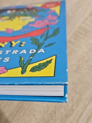 Libro Herstory: Una historia ilustrada de mujeres