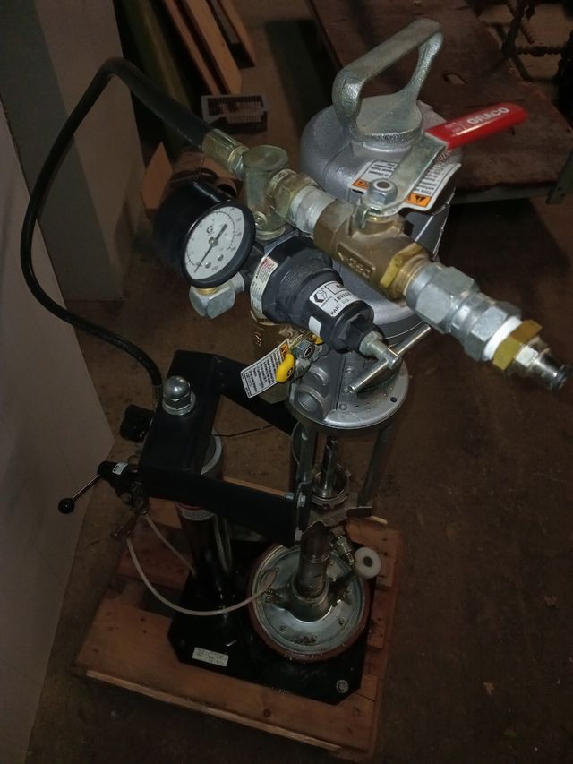 Engrasadora  Graco Monark