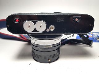 Camara Canon EF con Canon FD 50mm/1:1,8+Vivitar