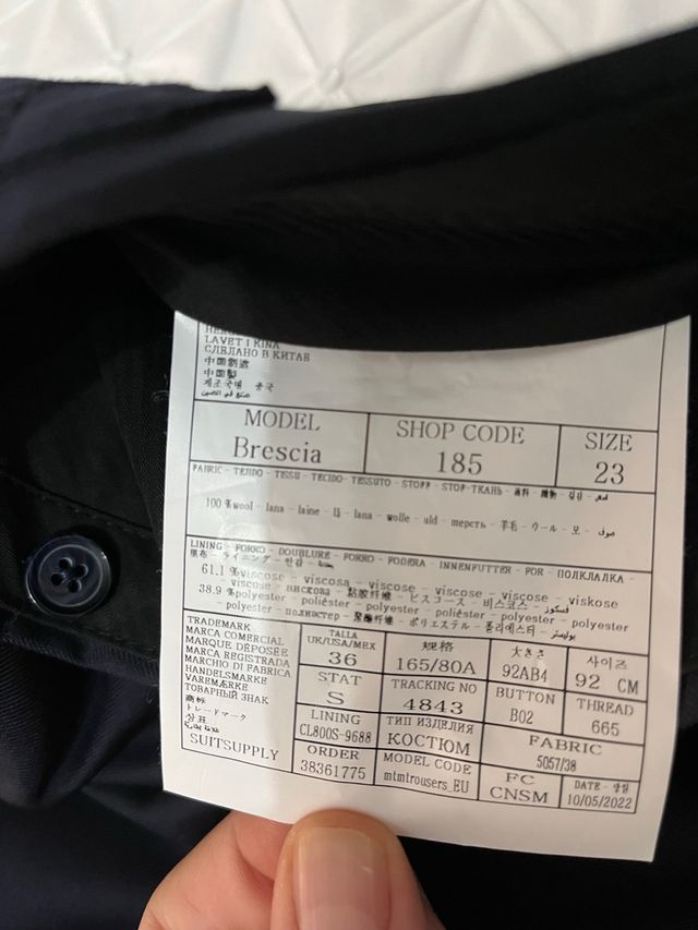 Traje de tres piezas suitsuply