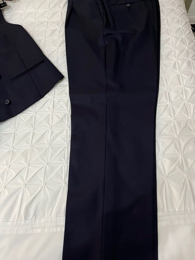 Traje de tres piezas suitsuply