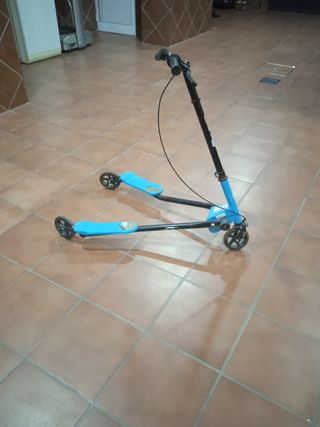 Patín con 3ruedas