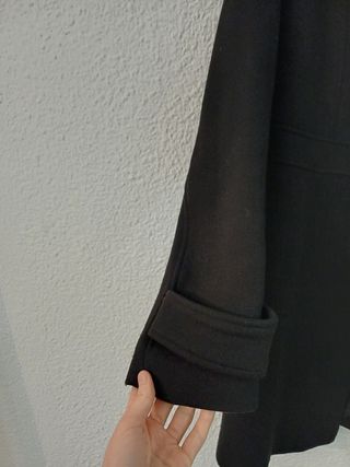 Abrigo negro sfera