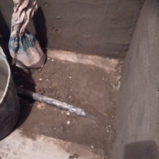 fontanero, albañil, pintor, pladur, alicatador.