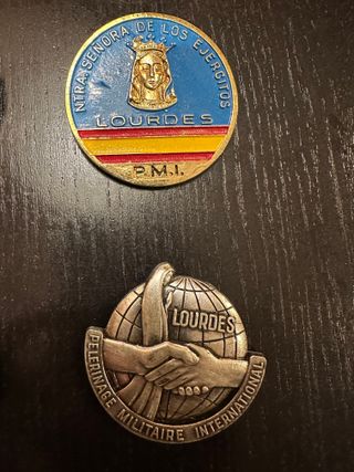 Broches insignias peregrinacion militar a Lourdes