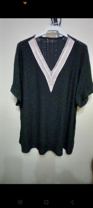 Blusa de mujer cuello V