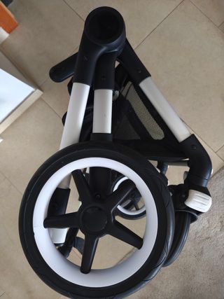 Bugaboo Fox 2 silla y capazo