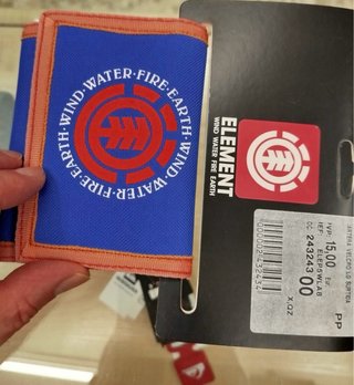 Carteras Nuevas con etiqueta