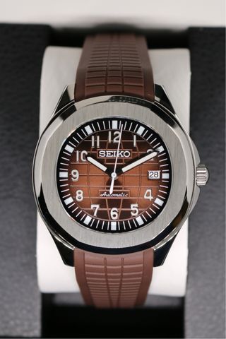 Mod Aquanaut brown 