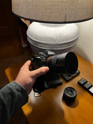 Sony Alpha 7 II + 2 Objetivos + Accesorios