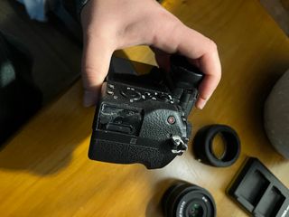 Sony Alpha 7 II + 2 Objetivos + Accesorios