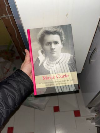 Libro Marie Curie