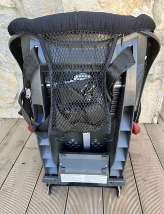 Silla bebé para coche marca Mercedes