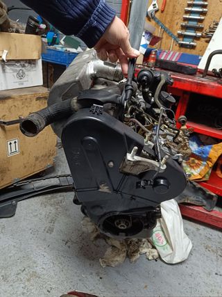 Motor peugeot 205 d