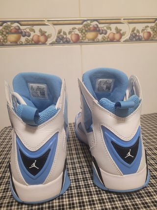 JORDAN TRUE FLIGHT
